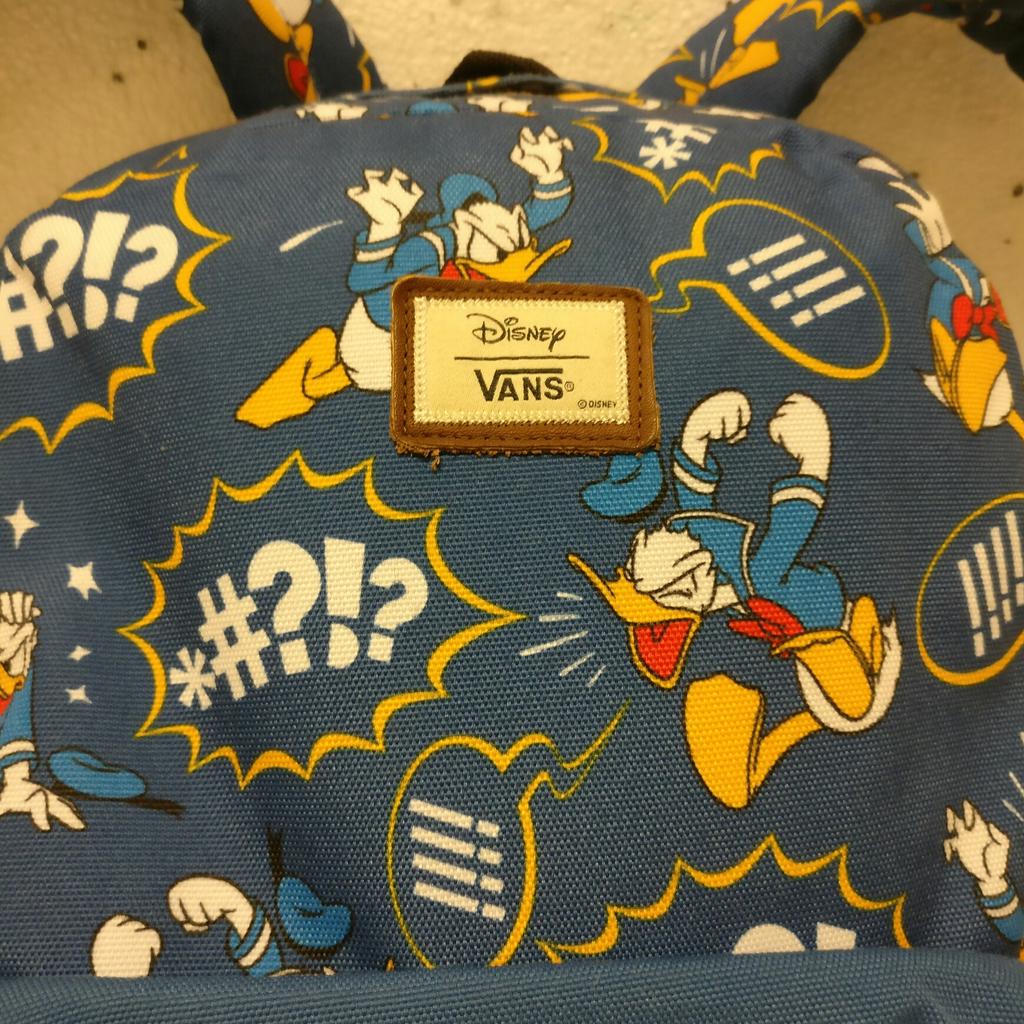 Donald duck 2024 backpack vans