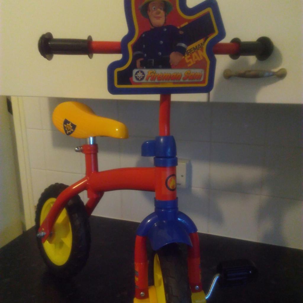 Fireman Sam 2 in 1 balance bike in SE18 London for 20.00 for sale