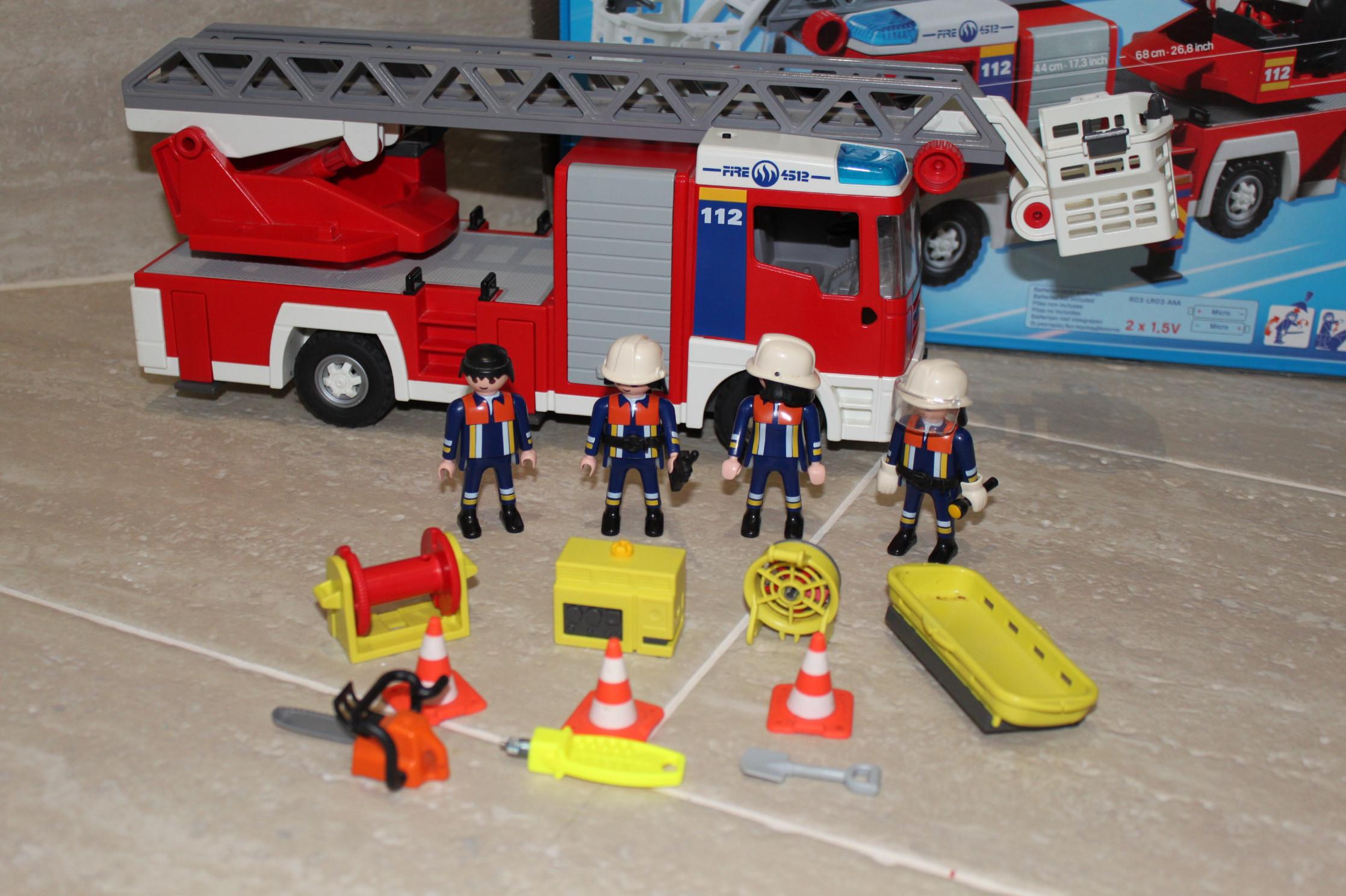 Playmobil Feuerwehr Feuerwehrauto Drehleiter in 5301 Eugendorf for €30. ...