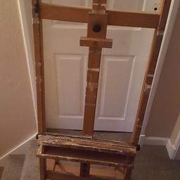Professional studio easel USED

Paint marks etc as expected