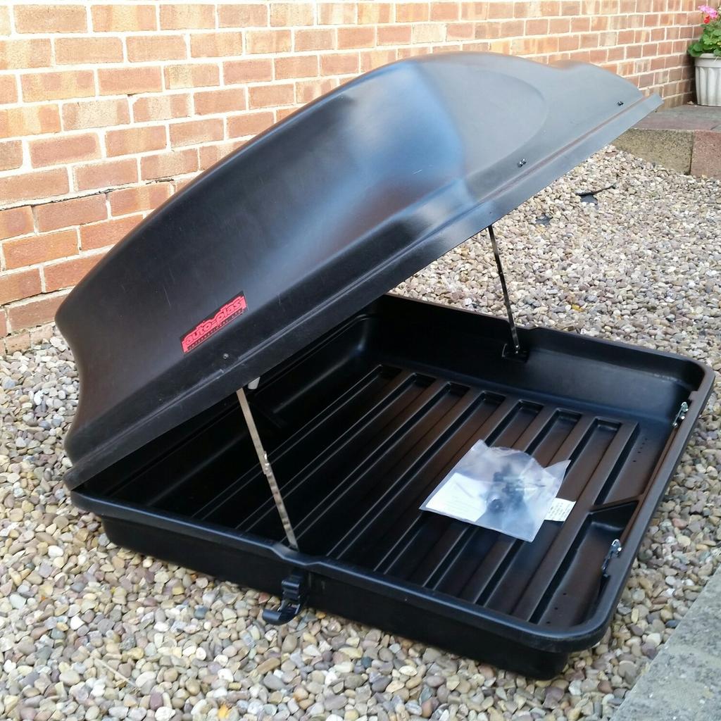 Autoplas roof box 415 litre in BD16 Bingley for 65.00 for sale