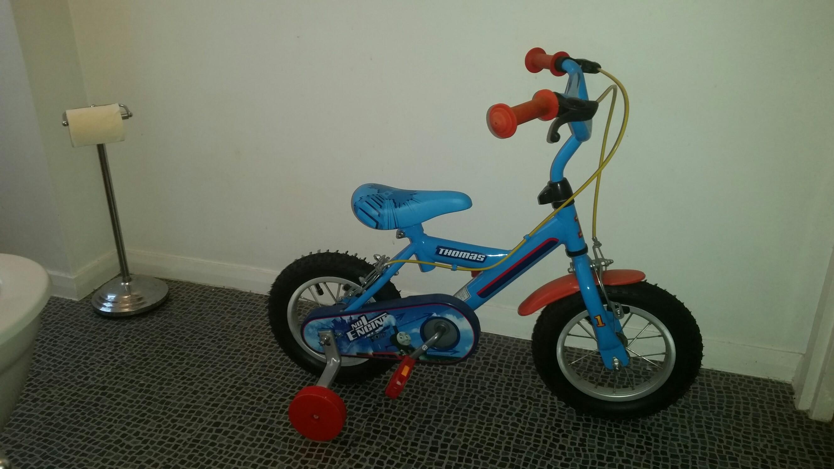 12 inch thomas the tank engine bike
