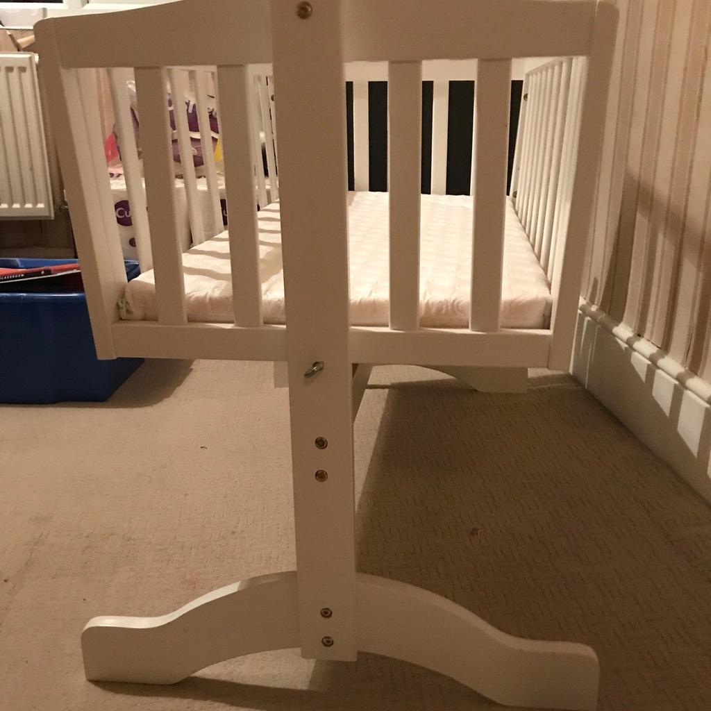 Saplings Bethany Crib white in SE6 London for 35.00 for sale