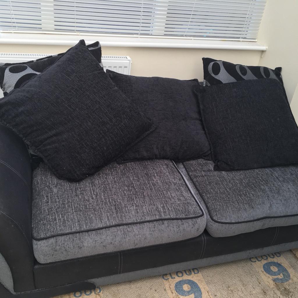 DFS LEFT HAND "SHANNON" CORNER SOFA £300 in NW1 London for £300.00 for