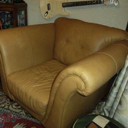 Excellent Quality Tan Leather Armchair in excellent condition. Priced to sell.
Width: 114cm, Depth: 92cm, Height: 85cm