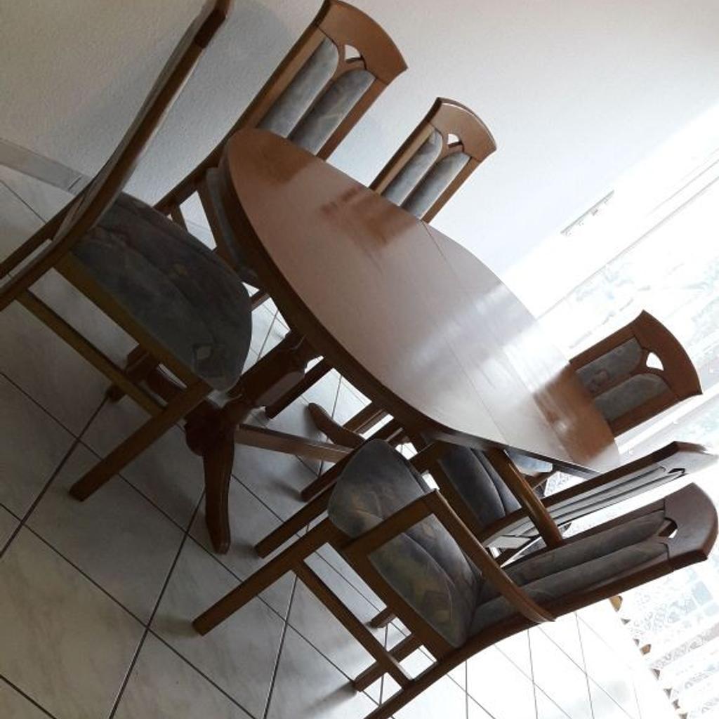 Esstisch (ausziehbar) mit 6 Stühlen in 67459 BöhlIggelheim für 30,00