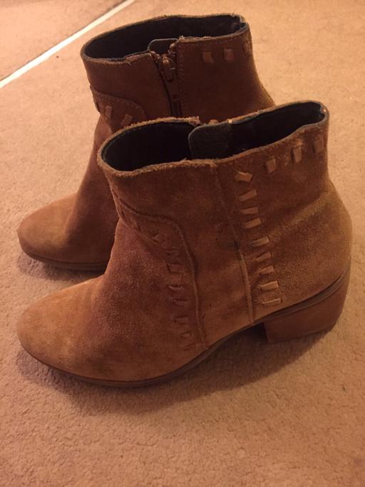 Buy & Sell East London Devons Road - East London - Photos for Next' Ladies suede ankle boots size 5