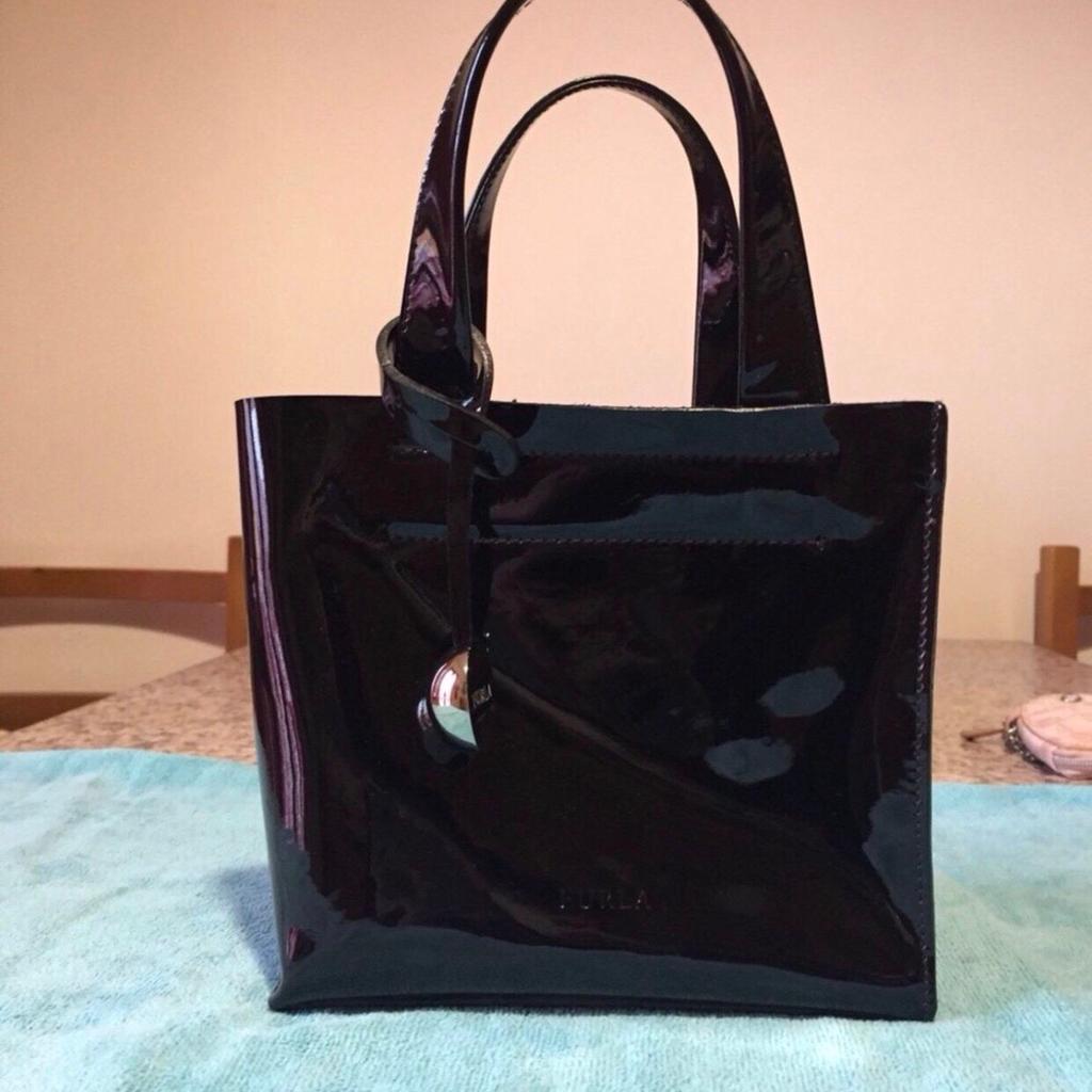 Borsa vernice nera on sale furla