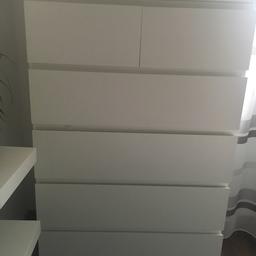 Malm Kommode von Ikea mit 6 Schubladen. Aus Platzmangel zu verkaufen. Im einwandfreiem Zustand!!! Keine äußerlichen und innerlichen Mängel. 
Maße: 123x80 cm