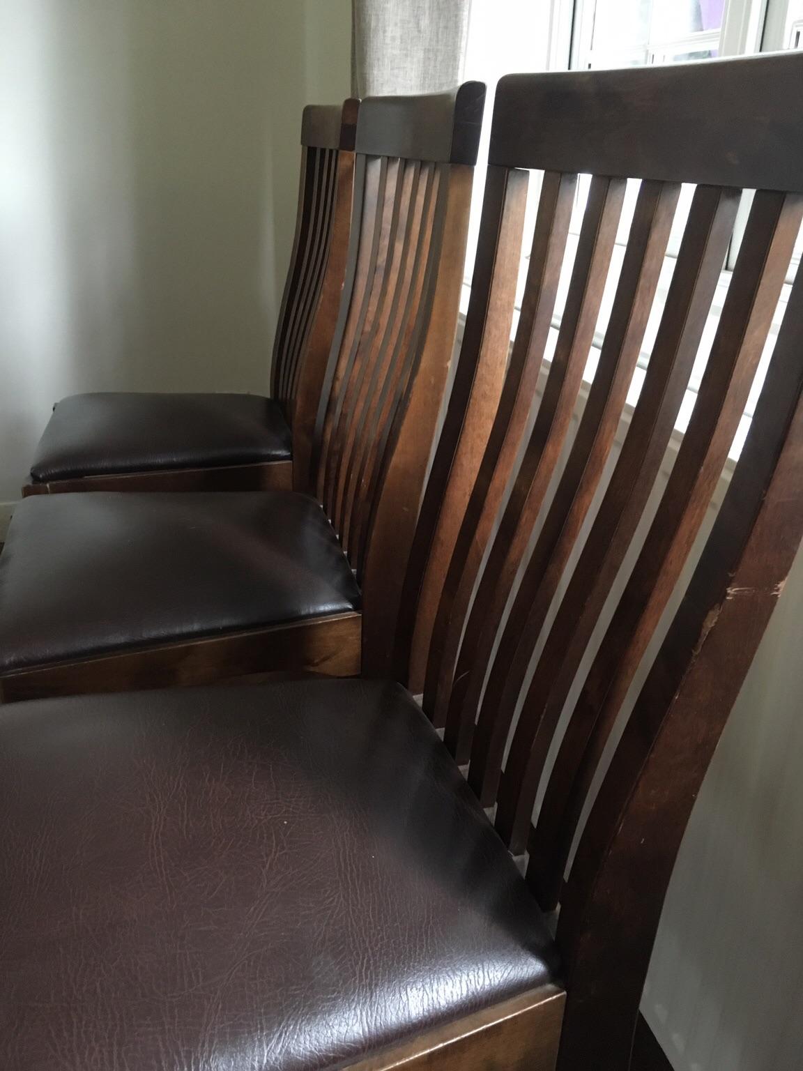 Laura Ashley Garrat Dining Table and 4 Chairs in TW16Thames für £ 200,00 zum Verkauf Shpock AT