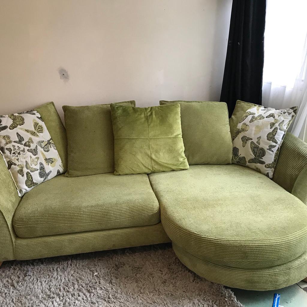 Dfs butterfly deals sofa