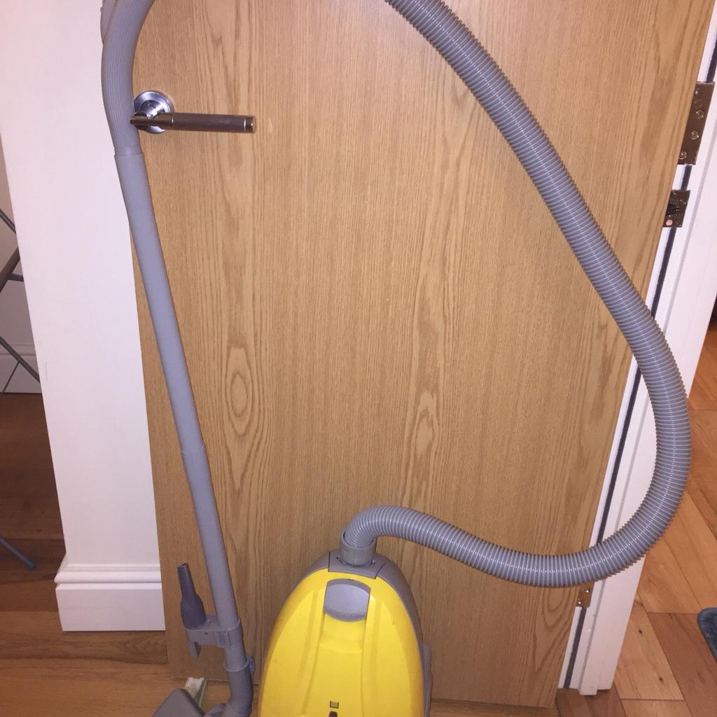 FREE Argos bagged cylinder vacuum cleaner in EN5 for free for