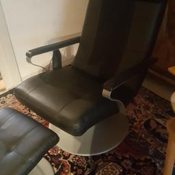 Voll funktionsfähiger Massage Sessel mit Fußteil.
Vor 2 Jahren im Aldi gekauft.
Für Selbstabholer.