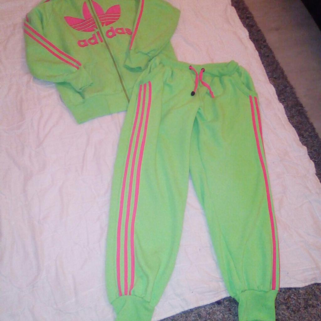 Adidas sportanzug store damen neon