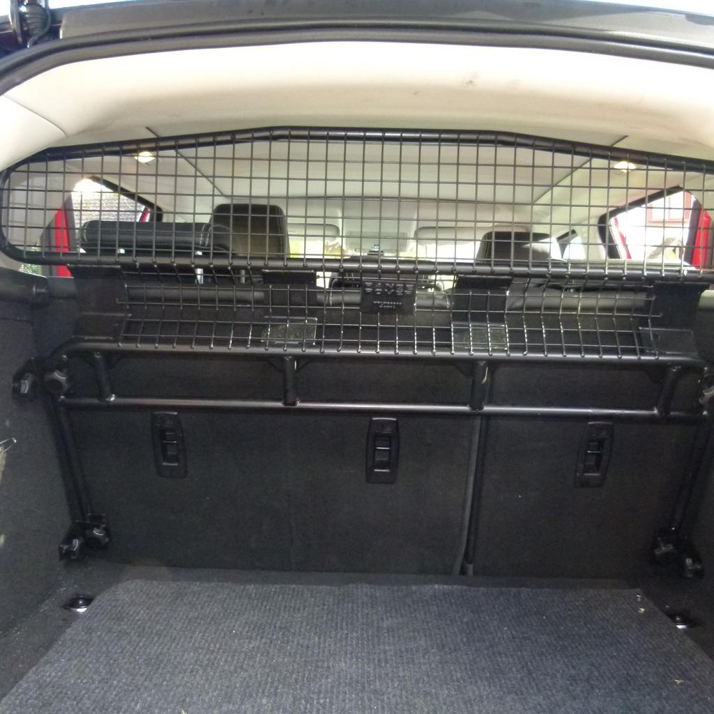 Genuine range rover on sale evoque dog guard