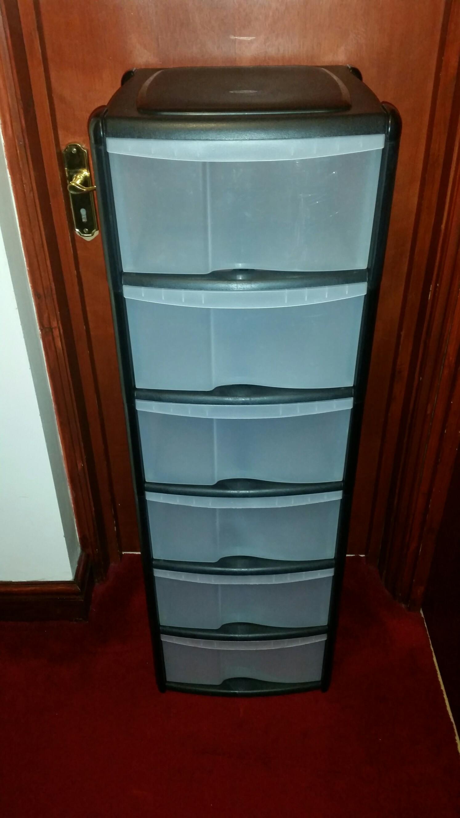 Chest of 6 plastic storage drawers unit in IG2 Ilford for £20.00 for
