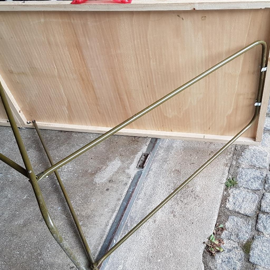Tapeziertisch aus Holz. in 6330 Kufstein für 20,00 € zum Verkauf