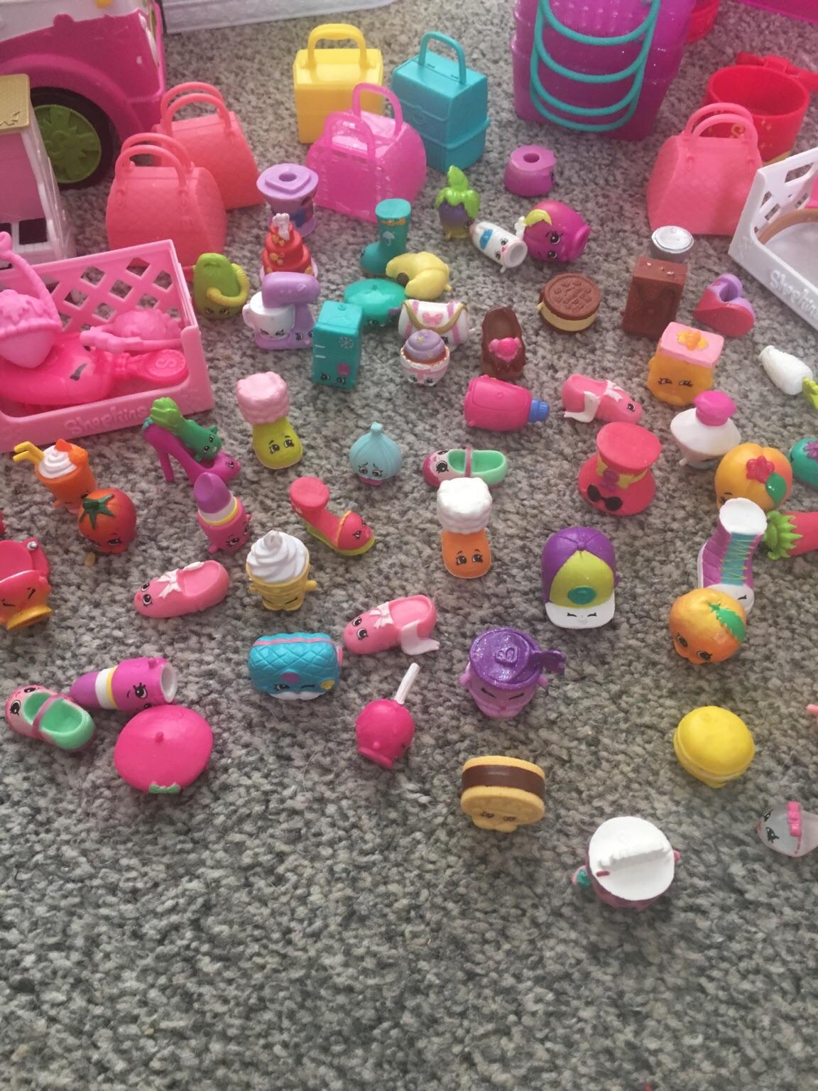 SHOPKINS Huge Bundle-130 accessories and figures and 9 Dolls