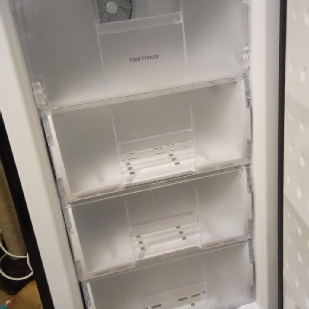 Beko fridge freezer in RG21 Basingstoke for £60.00 for sale Shpock