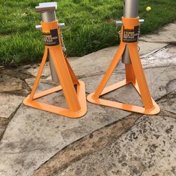 New Halfords 2 tonne axle stands. Unused and surplus to my needs