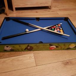 Multiple games table £7 

GAMES football , table tennis, push hockey, and pool. Ages 5+ (contains small parts)

No missing parts

Has previously been used but still in a good condition

Legs not assembled in pic due to time it takes to screw in

Slight Peeling top of legs + back of table sides. Not visable when assembled

Box has general wear + tare from storage

BUYER MUST COLLECT DARTFORD

if you are unhappy with the item and change your mind upon pick up, you are under no pressure to Purchase