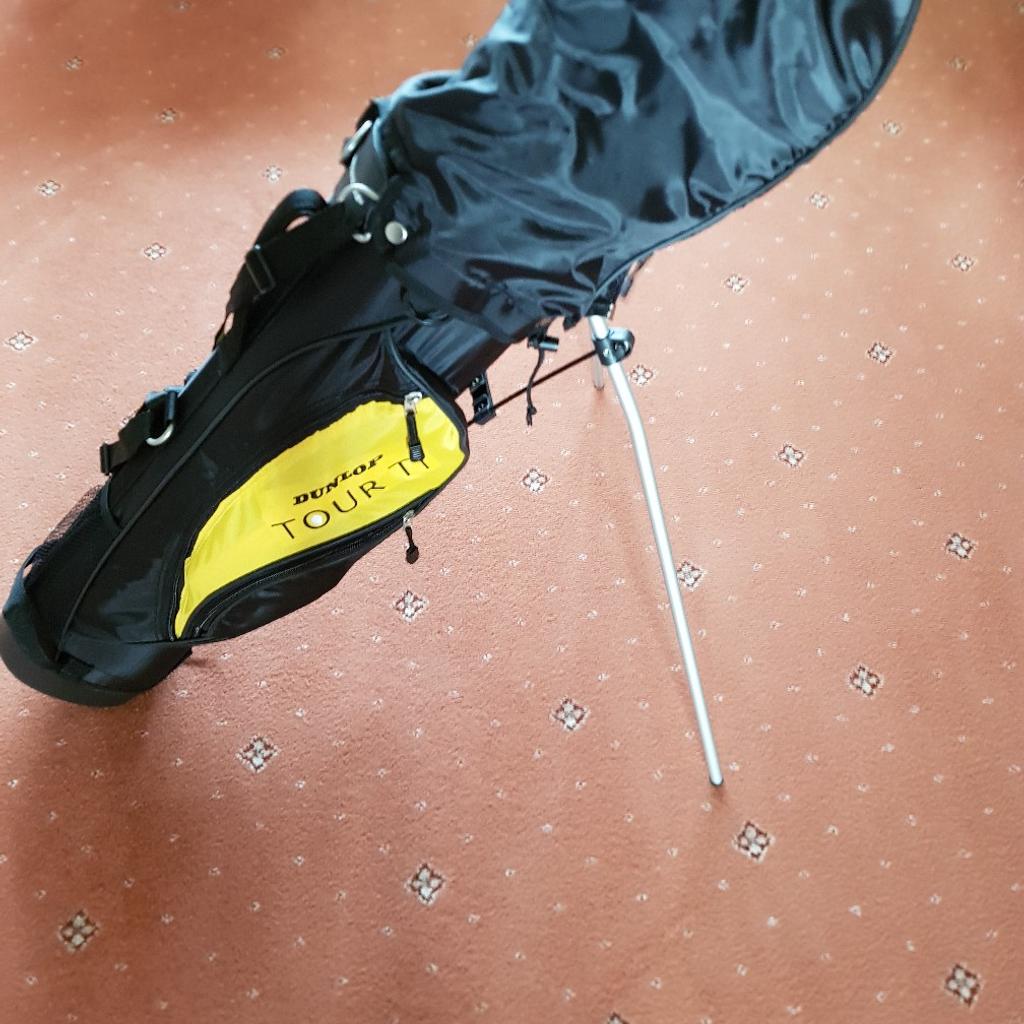 Dunlop Junior Golf Club Set in St Helens für £ 25,00 zum Verkauf