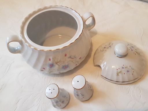 Buy & Sell Greater Manchester Manchester - Photos for Large soup bowl with salt&pepper