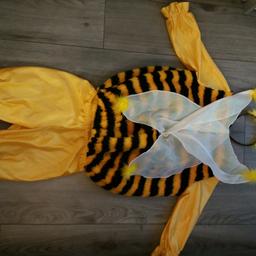 Biene Kostüm gr. 104 
selbst abholerpreis kann auch verschickt werden