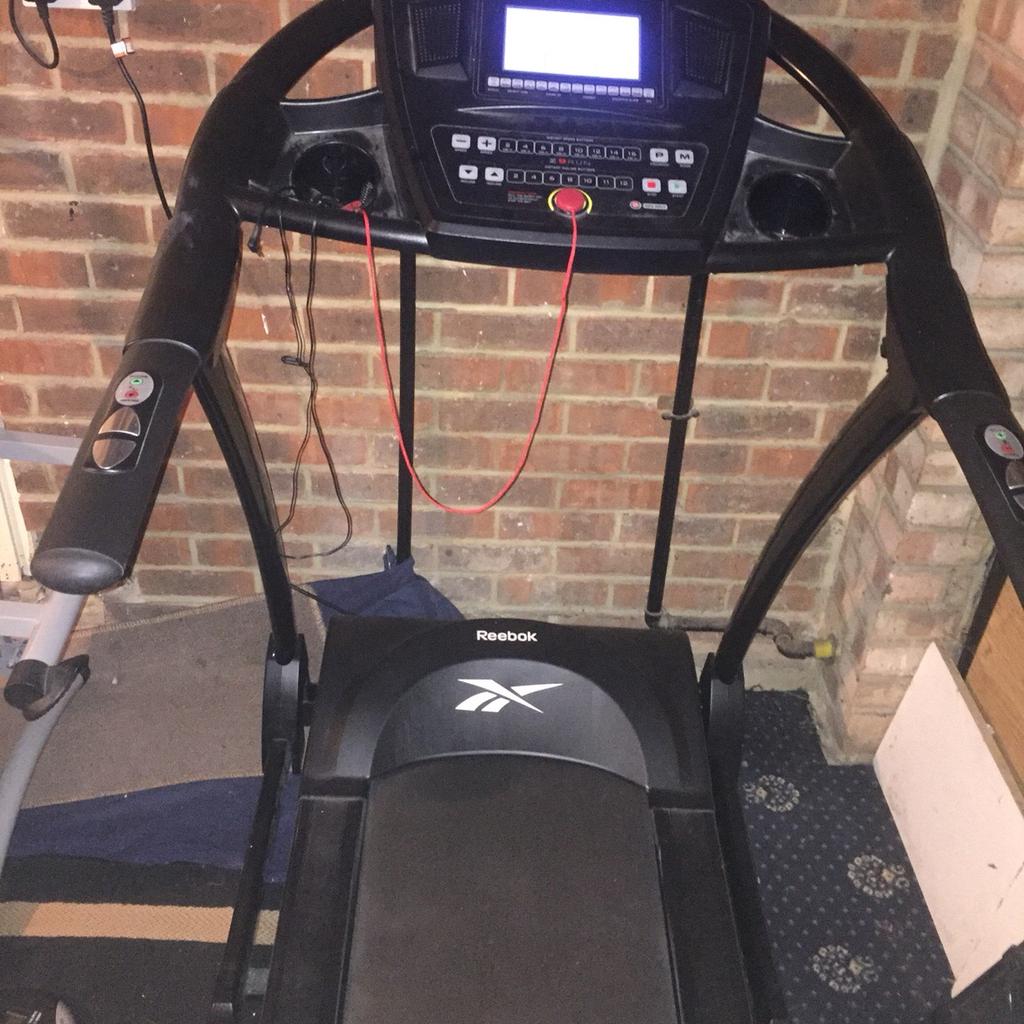 Reebok Z9 RUN Treadmill Immaculate condition in N1C Camden for