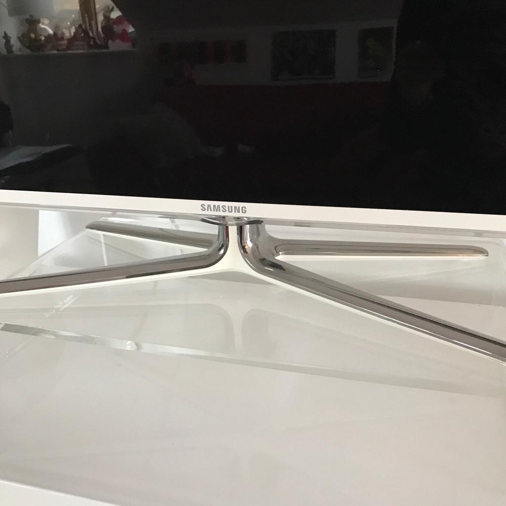 Samsung Smart TV 32 Zoll weiß in 82131 Gauting für € 80,00 zum Verkauf ...