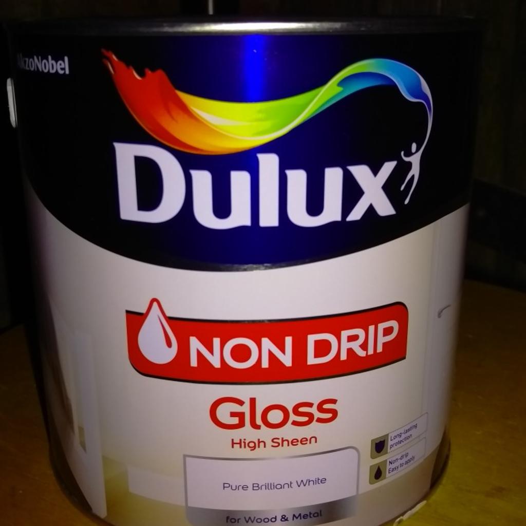 DULUX NON DRIP GLOSS WHITE 2.5l BRAND NEW in NW5 Camden für 20,00 £ zum