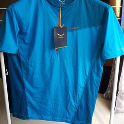 Funktionelles Salewa Shirt X-Alps Edition Größe 54/XXL Neu wurde nie getragen.
Neupreis 65€