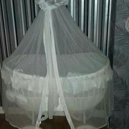 Beautiful baby crib good condition everything comes off and can be washed got loads of complaints Wen my baby was born looks stunning in the living room with the baby in  100 ono