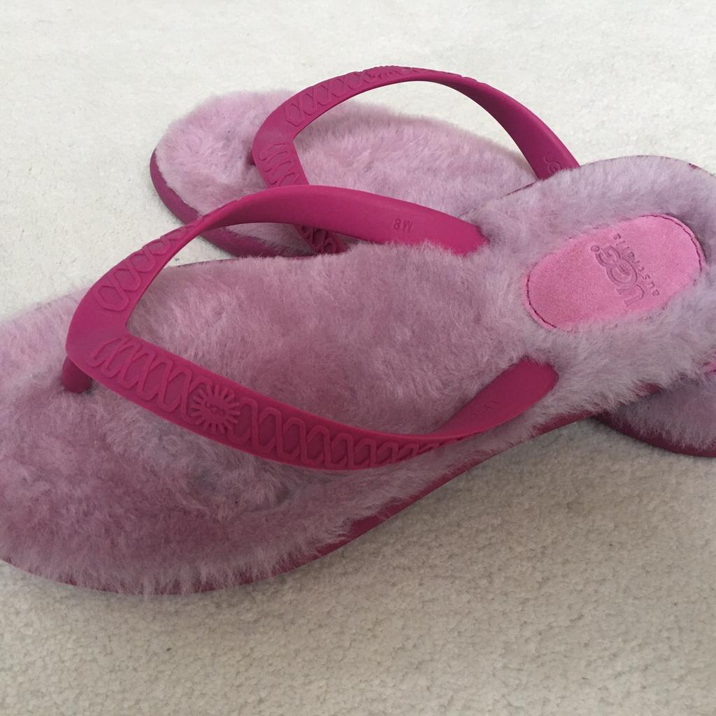 Ugg flip best sale flop fell