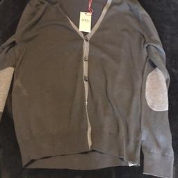 NEW men’s Jeff Banks cardigan, medium size

In excellent condition as new with tags

From a non smoking and pet free household

Collection from Folkestone or Hythe