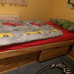 Komplettes Kinderbett 2 m auf 90 cm mit Verstellbarem Rost, guter Matratze und Schubladen , siehe Abbildung