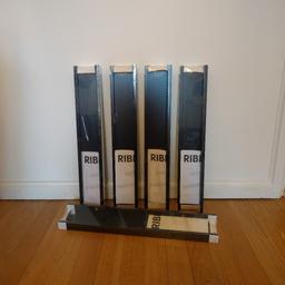 Tavellister 5 st i oöppnade förpackningar, modell IKEA Ribba. Mått: 55 cm x 10 cm + 5/3 cm. Pris 100 kr för alla 5.