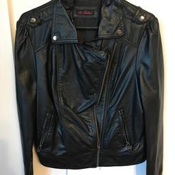 Leather look jacket by So Fabulous!
Size 18 but would say more like 16
£10 collection only... no offers