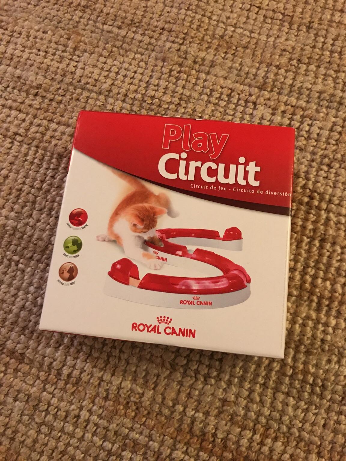 Play Circuit toy for cats by Royal Canin in TW9 Thames for 4.00 for sale Shpock