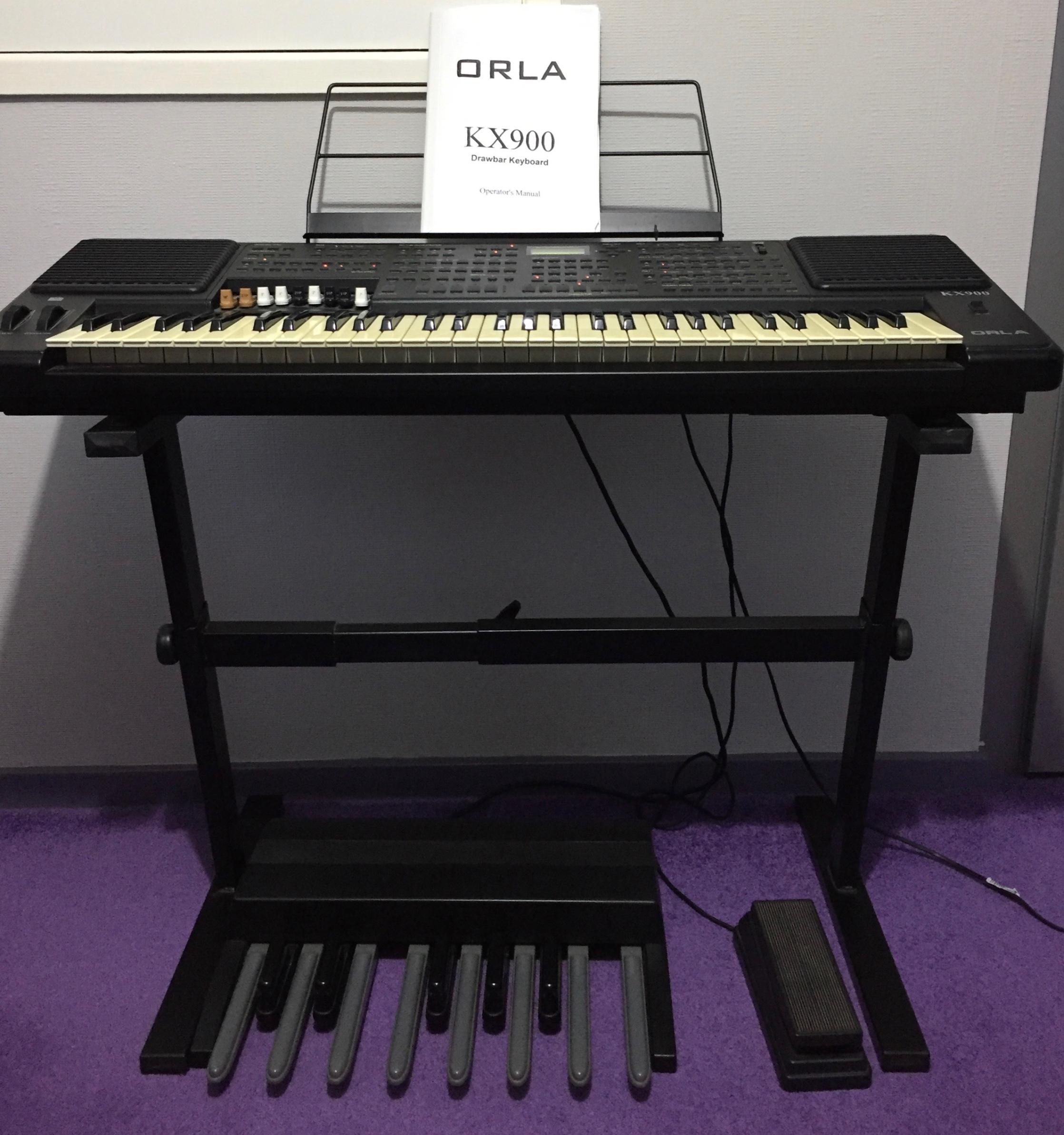 Portable Organ / Keyboard Orla KX900 in TS15 Yarm für 200,00 £ zum