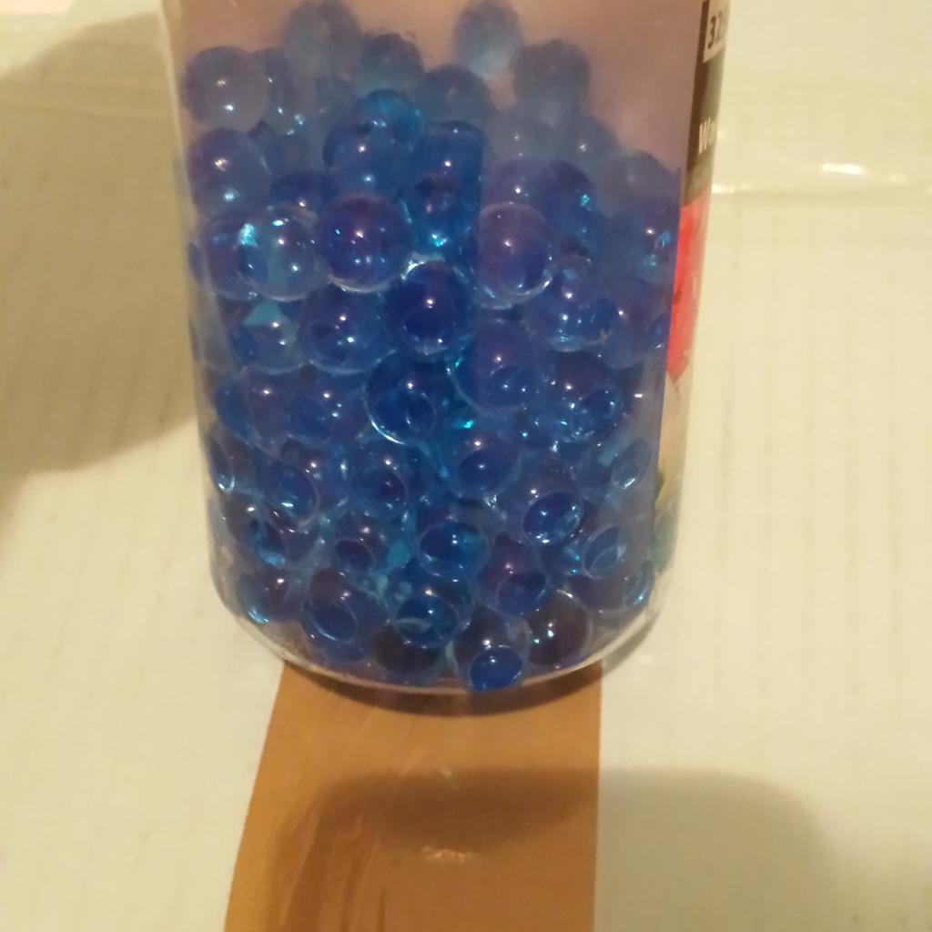 blaue Wasserperlen von tedi zu verschenken in 58642 Iserlohn für gratis zum Verkauf