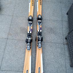 Gut erhaltene Ski der Marke Salomon
156 cm lang
Kein Versand!