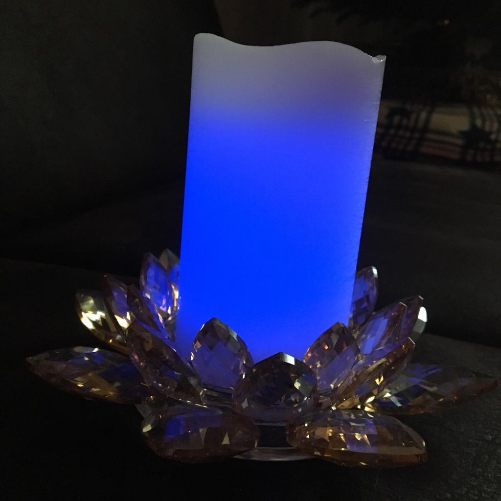 NEU! LED Kerze mit Kristall Glasblüte HSE24 in 06679 Hohenmölsen für €