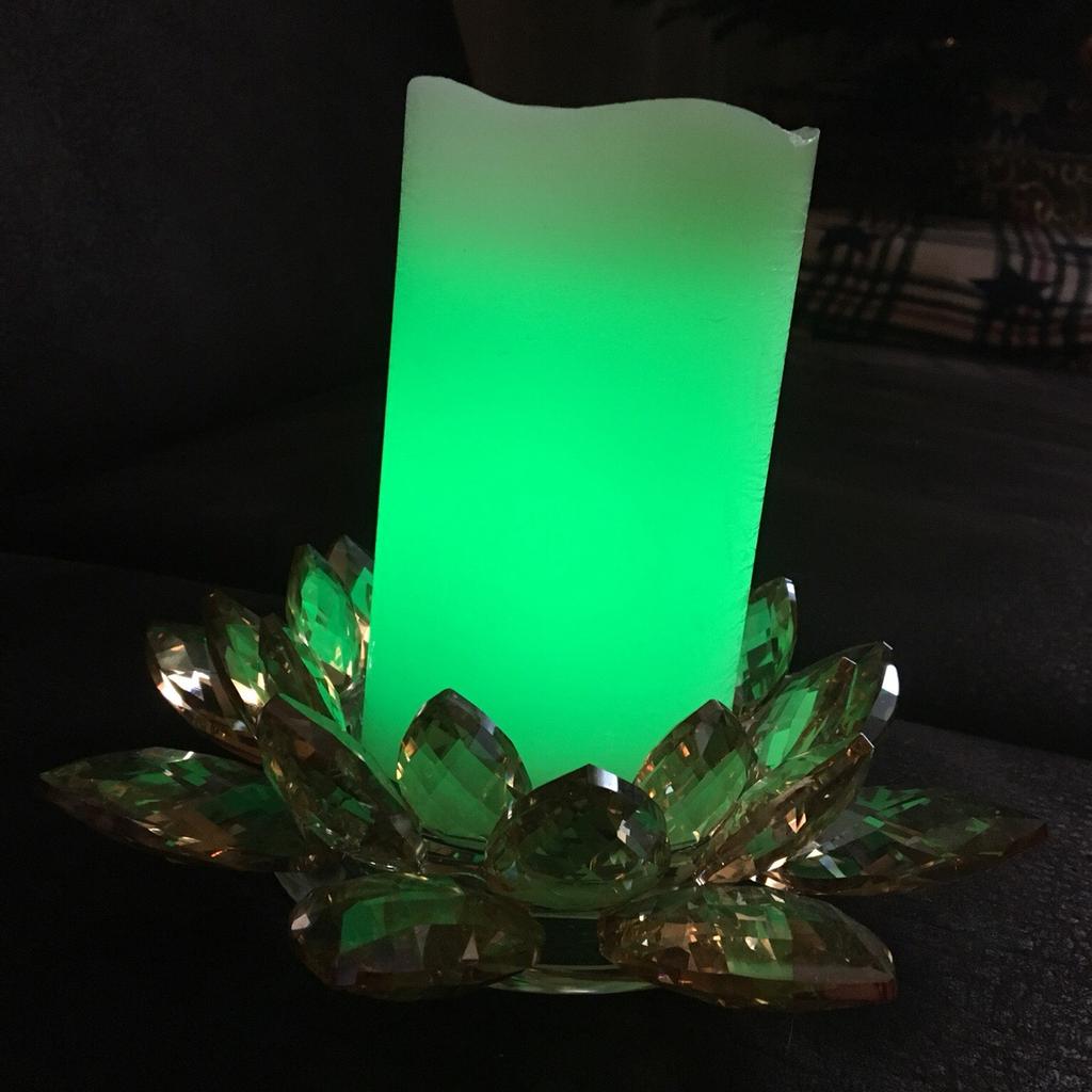 NEU! LED Kerze mit Kristall Glasblüte HSE24 in 06679 Hohenmölsen für €