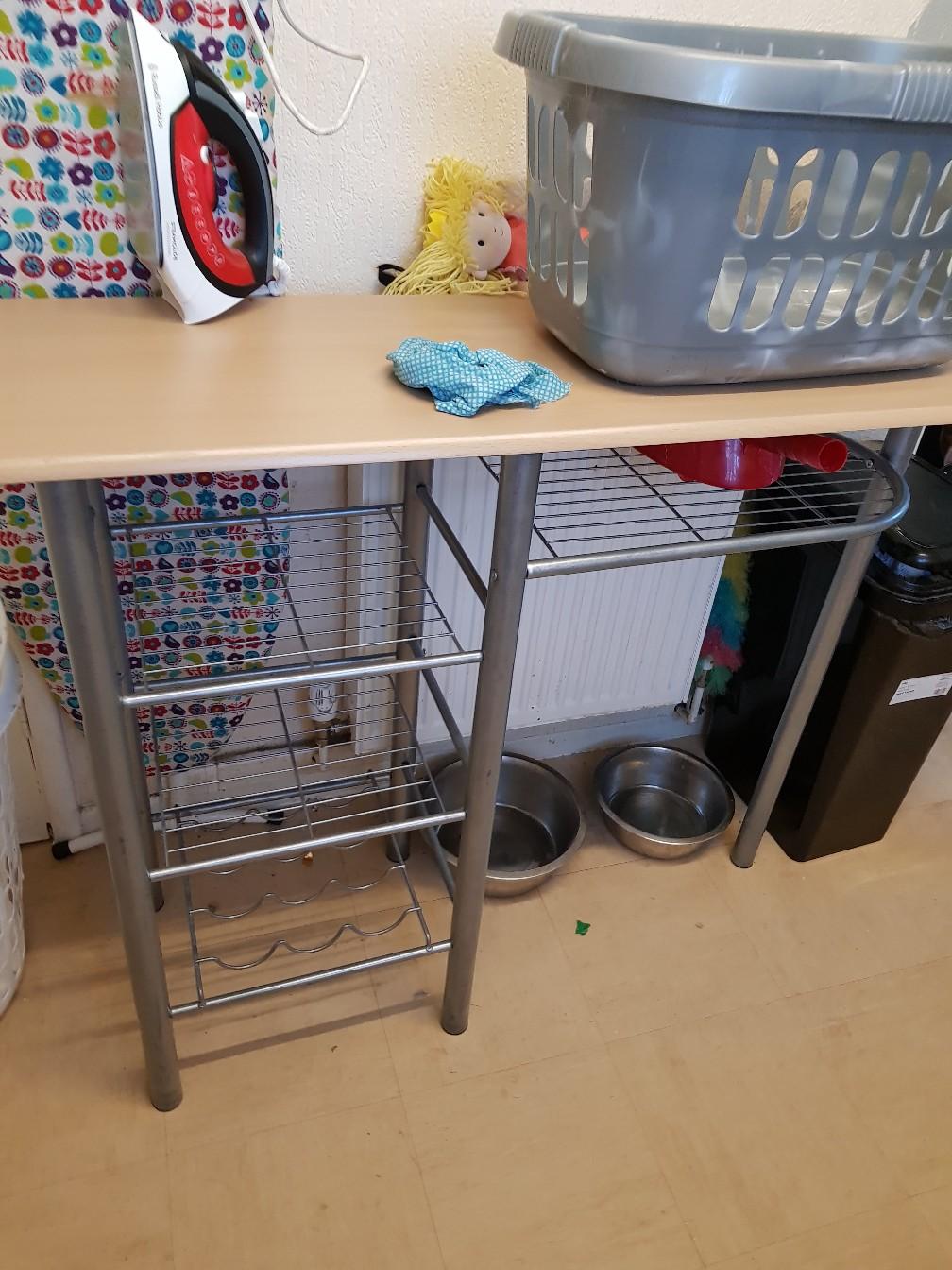 Free standing Kitchen side table in B71 Sandwell for £20.00 for sale ...