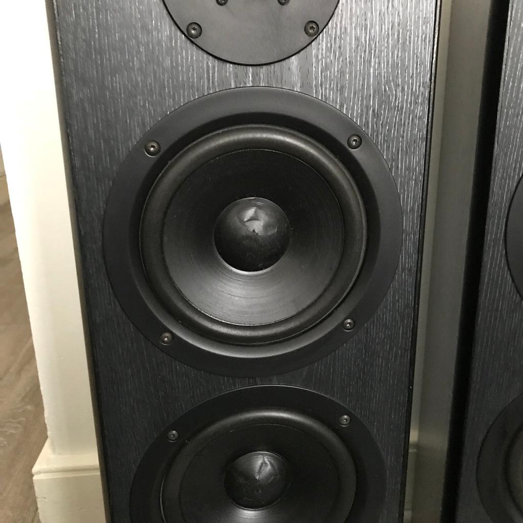 Jamo Cornet 75 floor standing speakers in E5 Hackney for £40.00 for ...