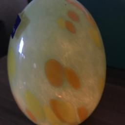 Ich verkaufe ein neues handgemachtes Villeroy & Boch Seasonals Spring Deko-Ei aus Glas.