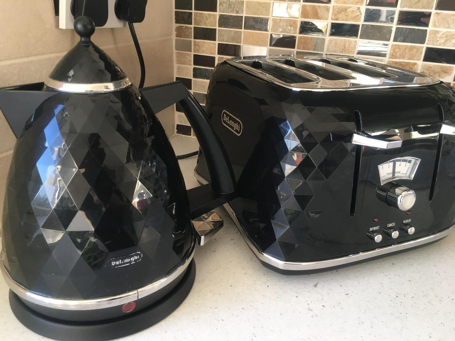 Delonghi Kettle and Toaster in BB2 Blackburn für 50,00 £ zum Verkauf