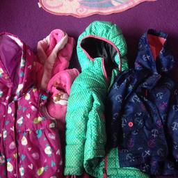Bundle of girls clothes
Coats,tshirts,leggings , jumpers dressing gown and dresses,MORE CLOTHES ADDED THAN PICTURE SHOWS