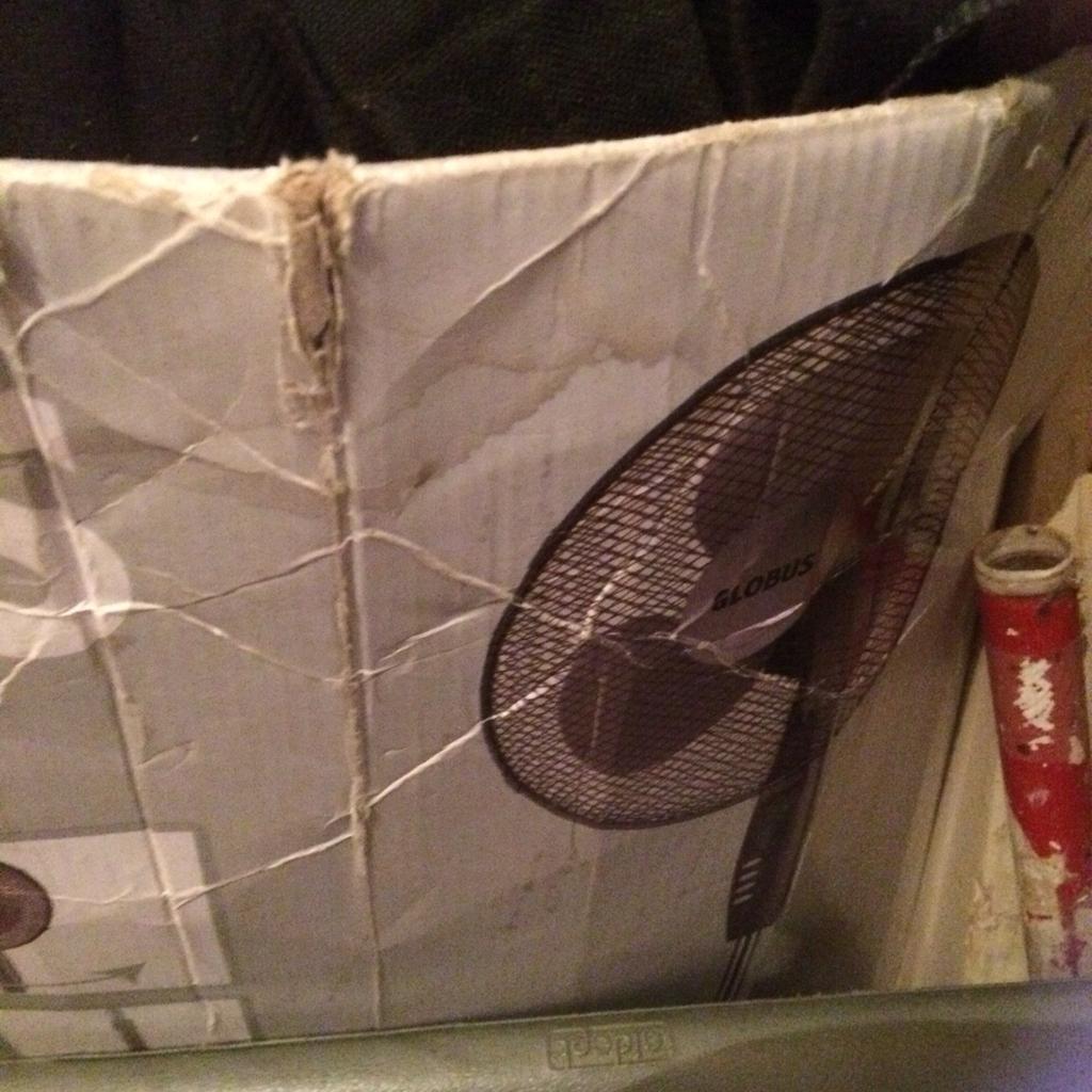Standing fan 2 box brand new good for summer condition.